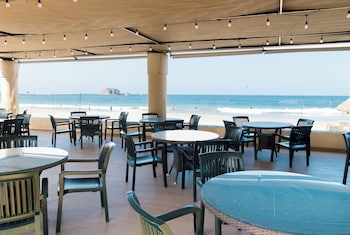 holiday inn resort ixtapa all inclusive by ihg