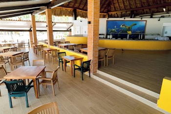 holiday inn resort ixtapa all inclusive by ihg