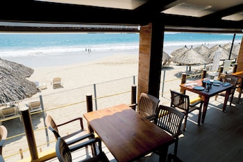 holiday inn resort ixtapa all inclusive by ihg