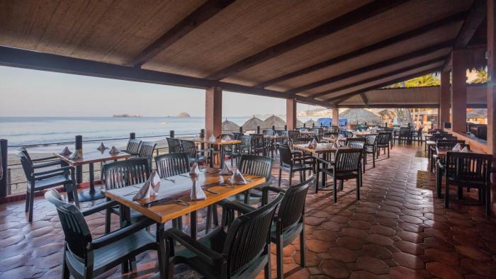 holiday inn resort ixtapa all inclusive by ihg
