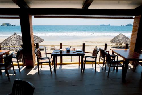 holiday inn resort ixtapa all inclusive by ihg