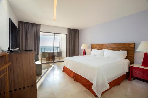 holiday inn resort ixtapa all inclusive by ihg