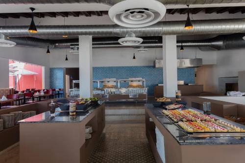 holiday inn resort ixtapa all inclusive by ihg