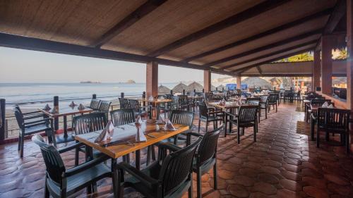 holiday inn resort ixtapa all inclusive by ihg