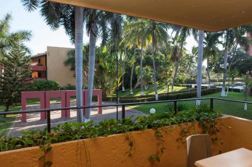 holiday inn resort ixtapa all inclusive by ihg