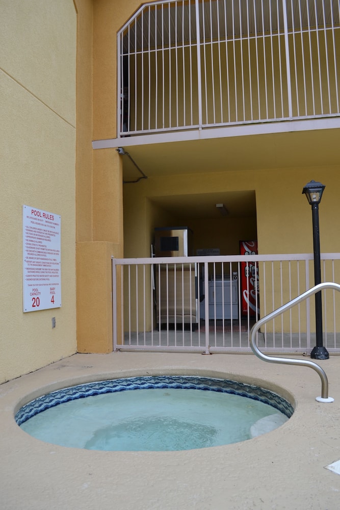 fairview inn and suites