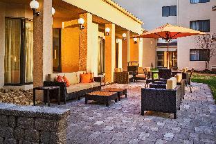 courtyard by marriott hampton