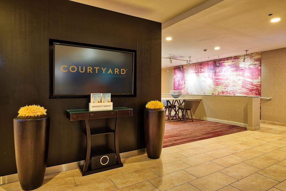 courtyard by marriott hampton