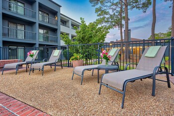 courtyard by marriott hampton