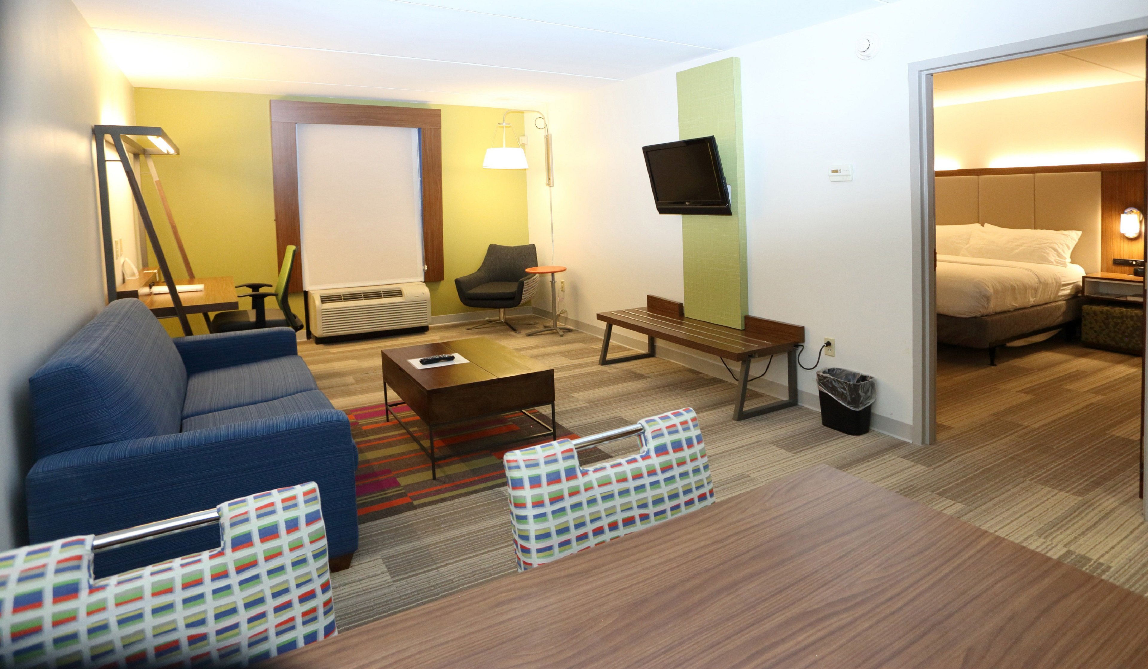 holiday inn express and suites newport news by ihg