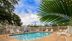 key west inn fairhope al