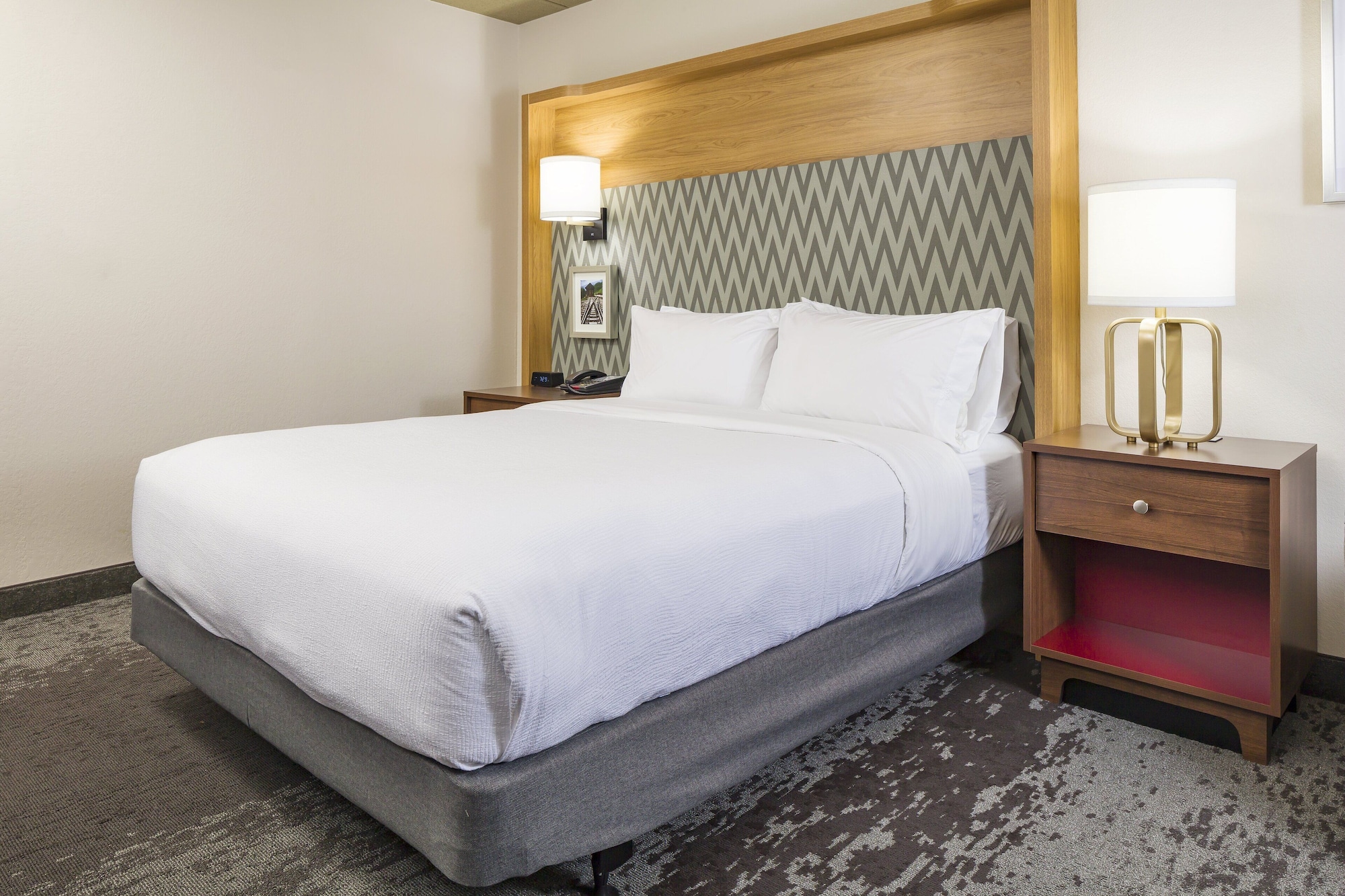 holiday inn salem i 93 at exit 2 by ihg