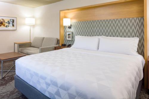 holiday inn salem i 93 at exit 2 by ihg