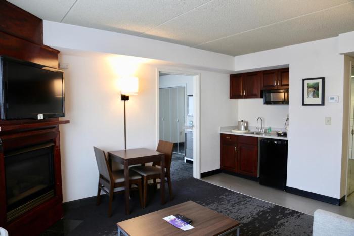 holiday inn salem i 93 at exit 2 by ihg