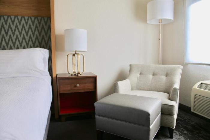 holiday inn salem i 93 at exit 2 by ihg