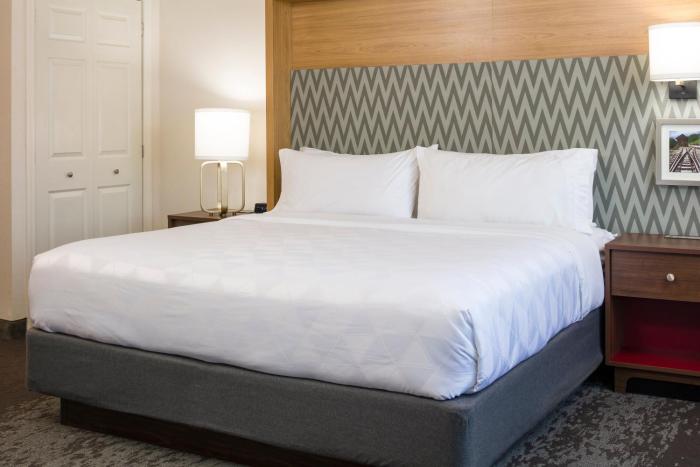 holiday inn salem i 93 at exit 2 by ihg