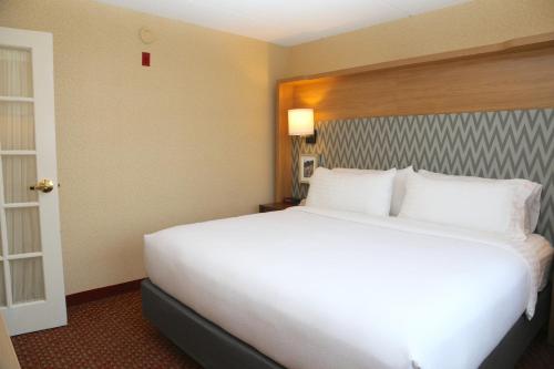 holiday inn salem i 93 at exit 2 by ihg