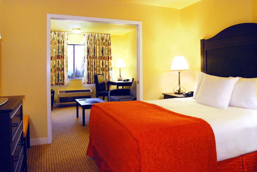oxford suites redding