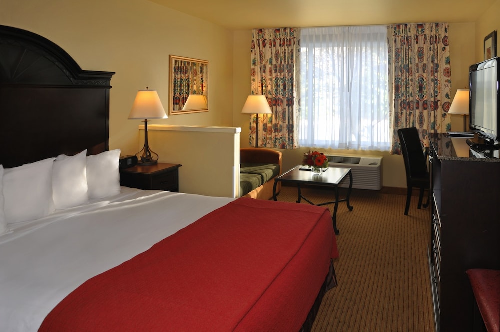 oxford suites redding