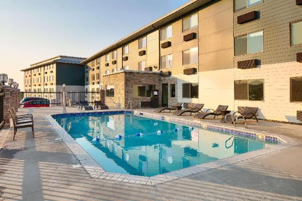 hotel 28 boise airport ascend hotel collection