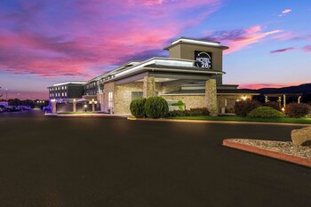 hotel 28 boise airport ascend hotel collection