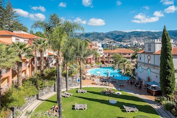pestana village garden hotel