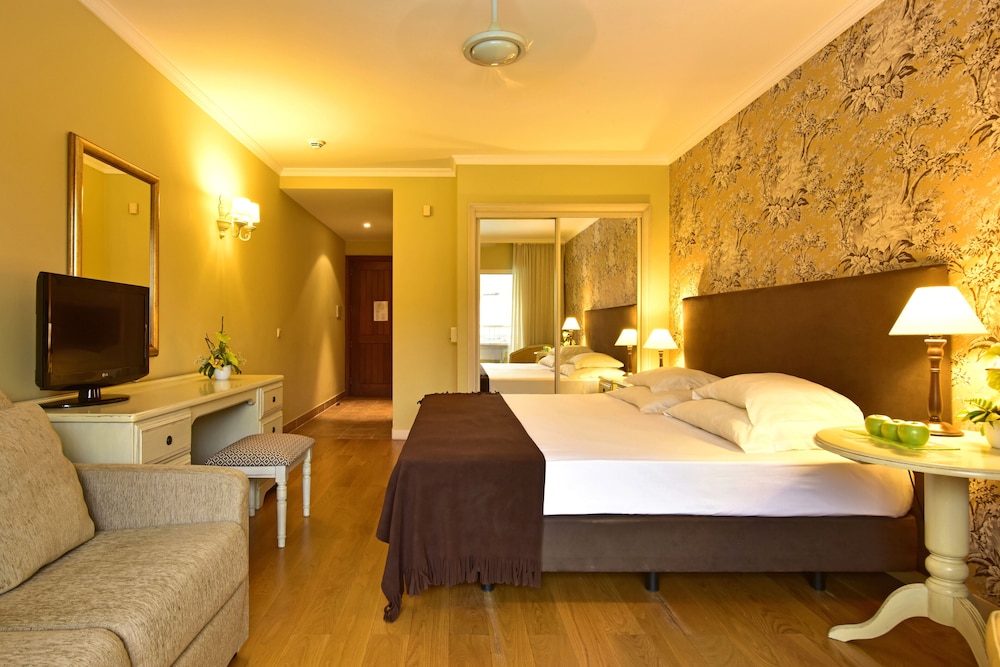 pestana village garden hotel