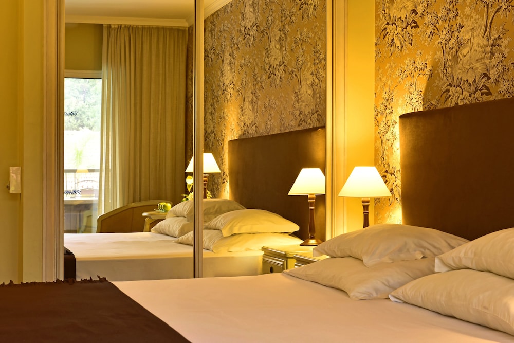 pestana village garden hotel