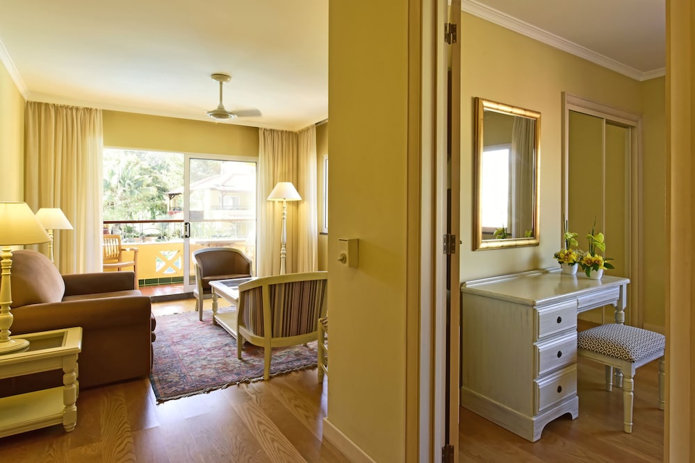 pestana village garden hotel