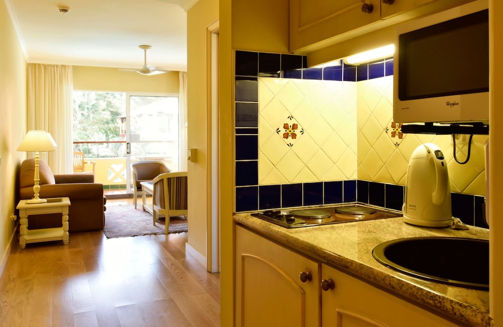 pestana village garden hotel