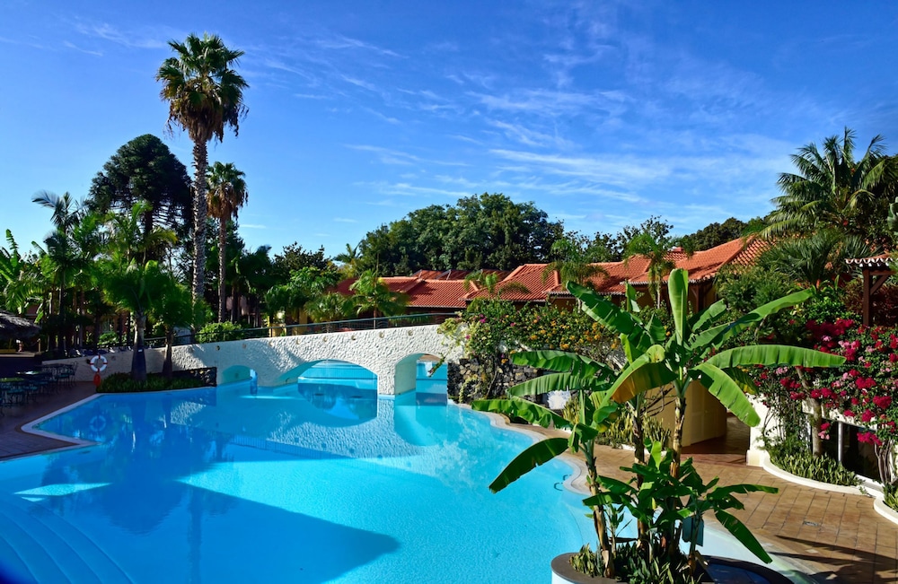 pestana village garden hotel