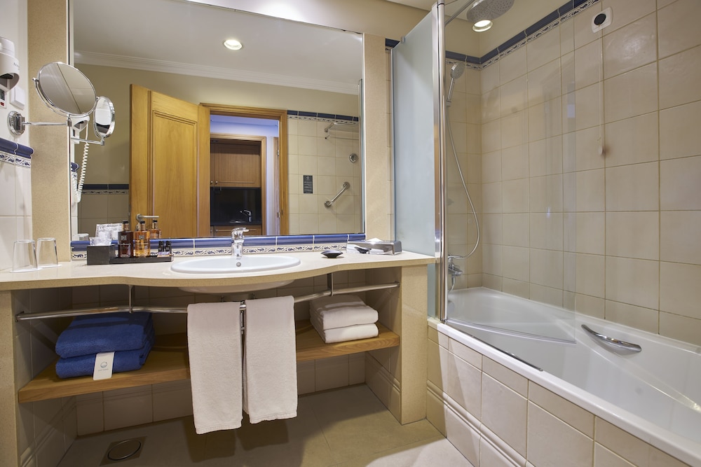 hotel porto santa maria portobay adults only