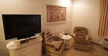 Magnolia Inn And Suites,Horn Lake>>Desoto County,2 star