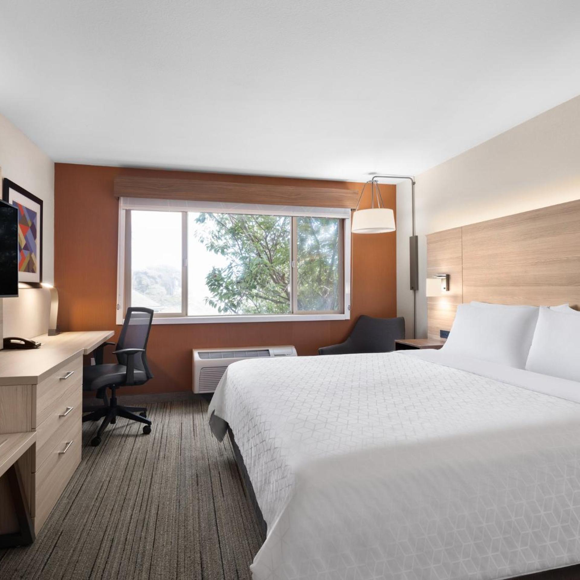 holiday inn express ft bragg by ihg
