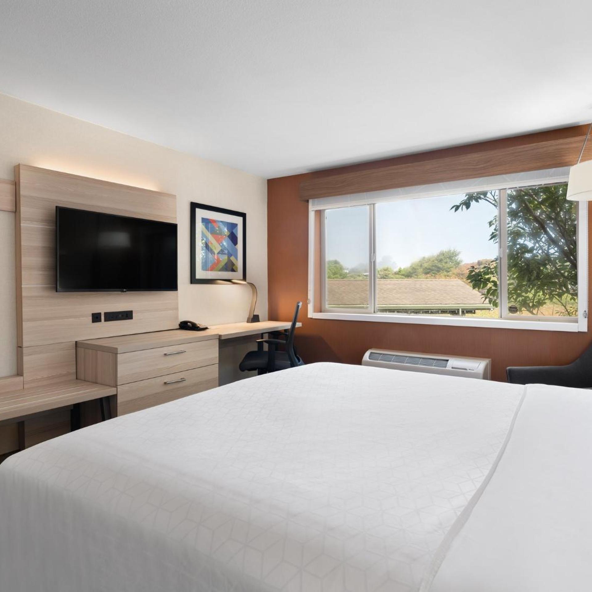 holiday inn express ft bragg by ihg