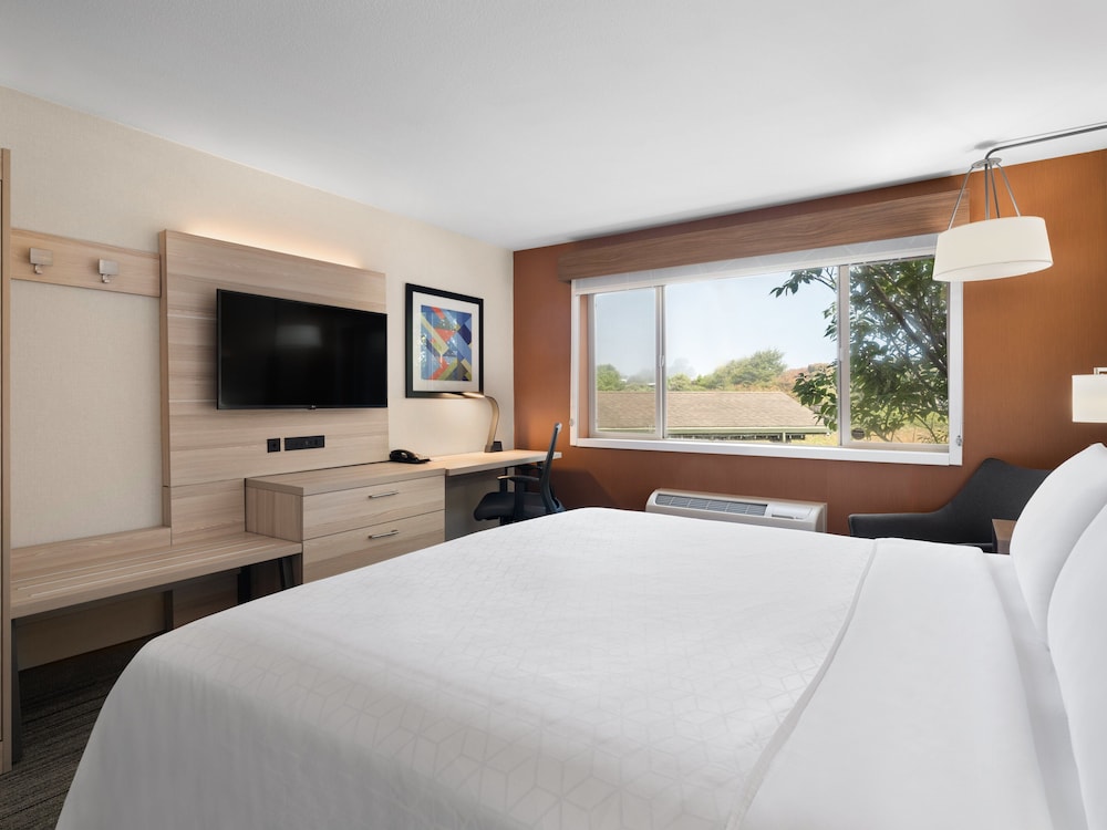 holiday inn express ft bragg by ihg