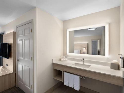 holiday inn express ft bragg by ihg