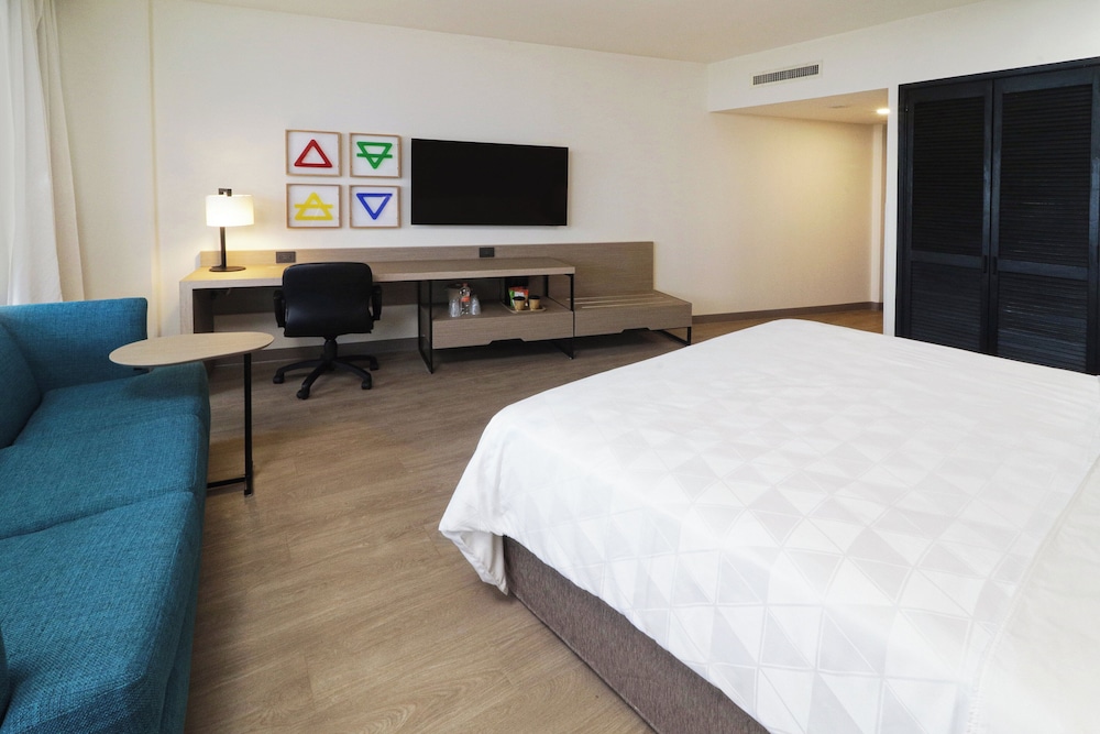 holiday inn monterrey parque fundidora by ihg