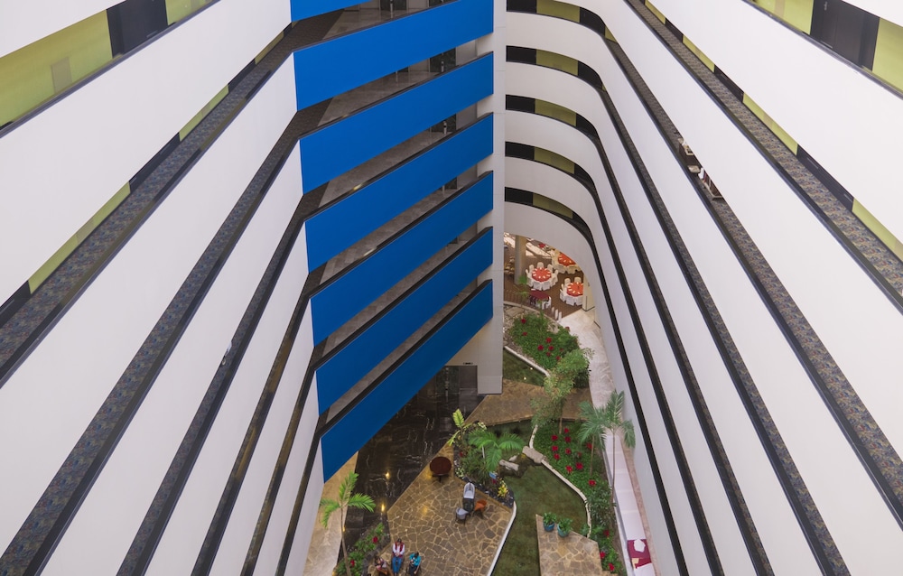 Holiday Inn Monterrey - Parque Fundidora By Ihg,Nuevo Leon>>Monterrey,4 star