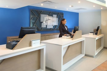 Holiday Inn Express Tecnologico,Monterrey>>Contry,3 star