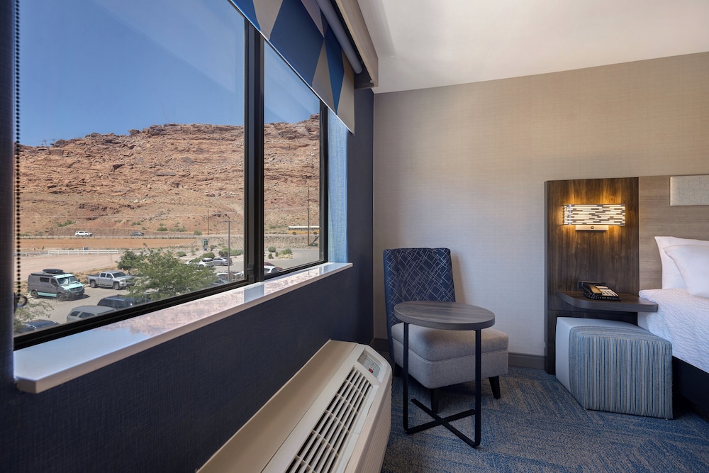 holiday inn express and suites moab by ihg