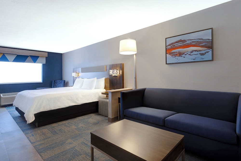 holiday inn express and suites moab by ihg