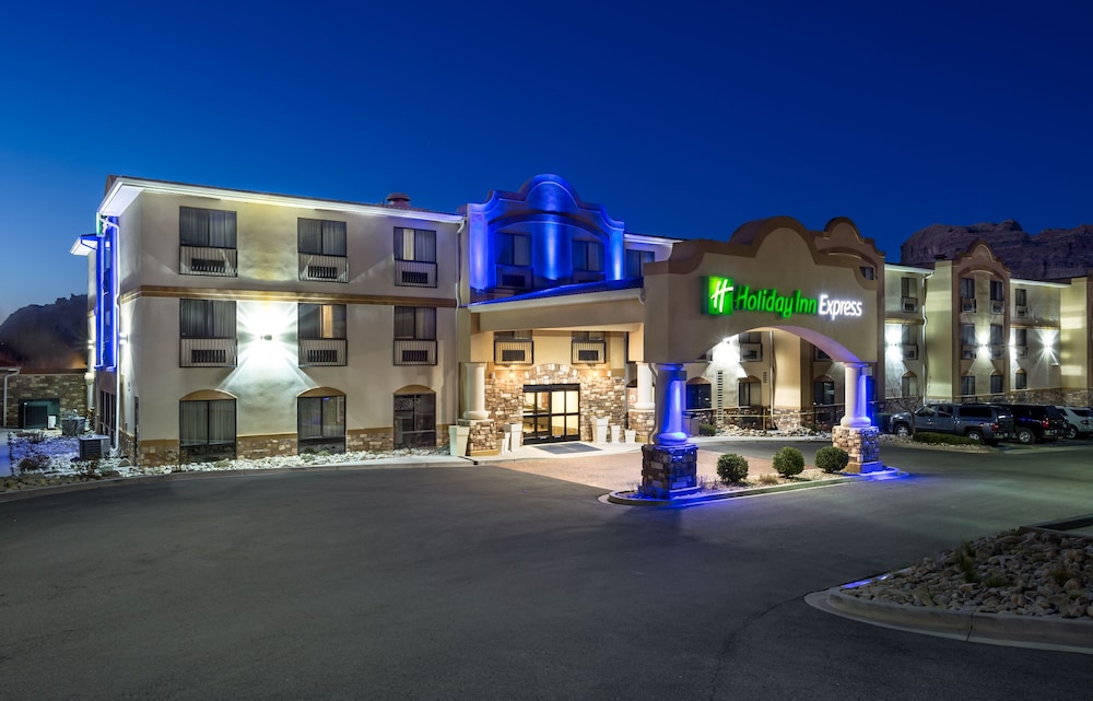 holiday inn express and suites moab by ihg