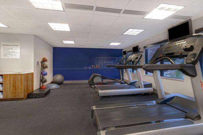holiday inn express and suites moab by ihg