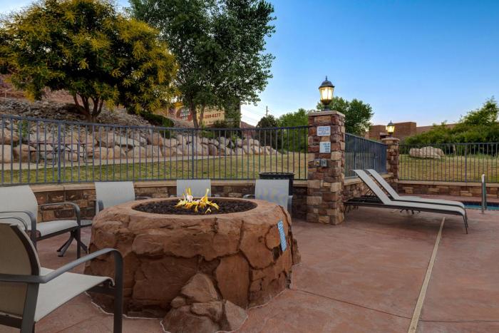 holiday inn express and suites moab by ihg