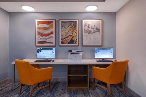 holiday inn express and suites moab by ihg