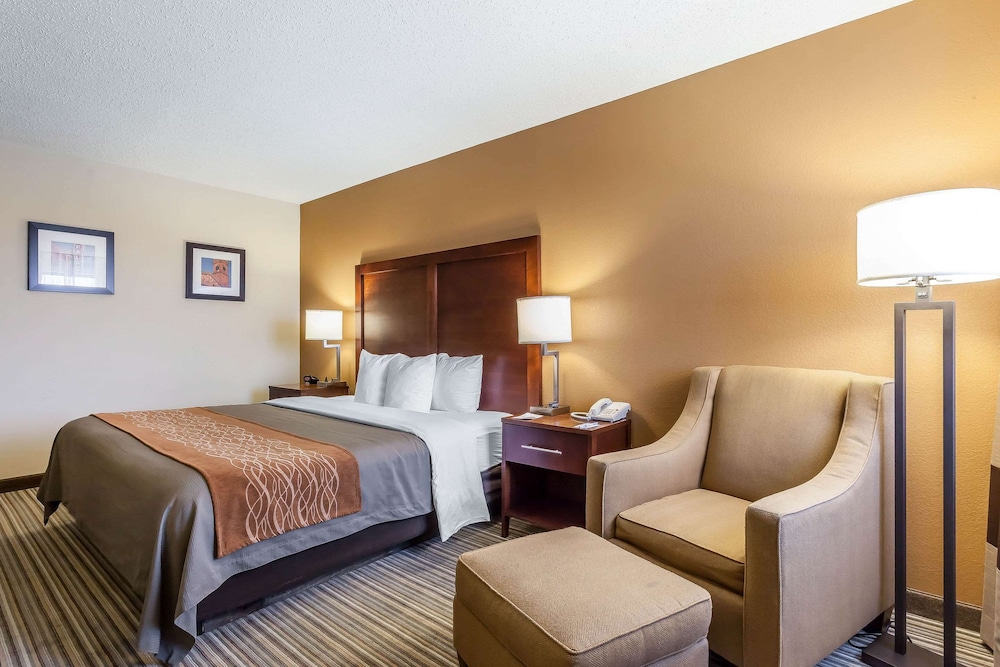 comfort inn hall of fame