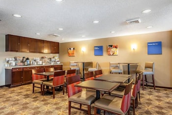 comfort inn hall of fame