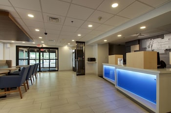 Holiday Inn Express Voorhees - Mt. Laurel  By Ihg,Echelon>>Camden,3 star
