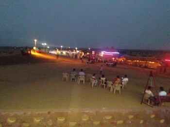 bhati desert camp raisar bikaner